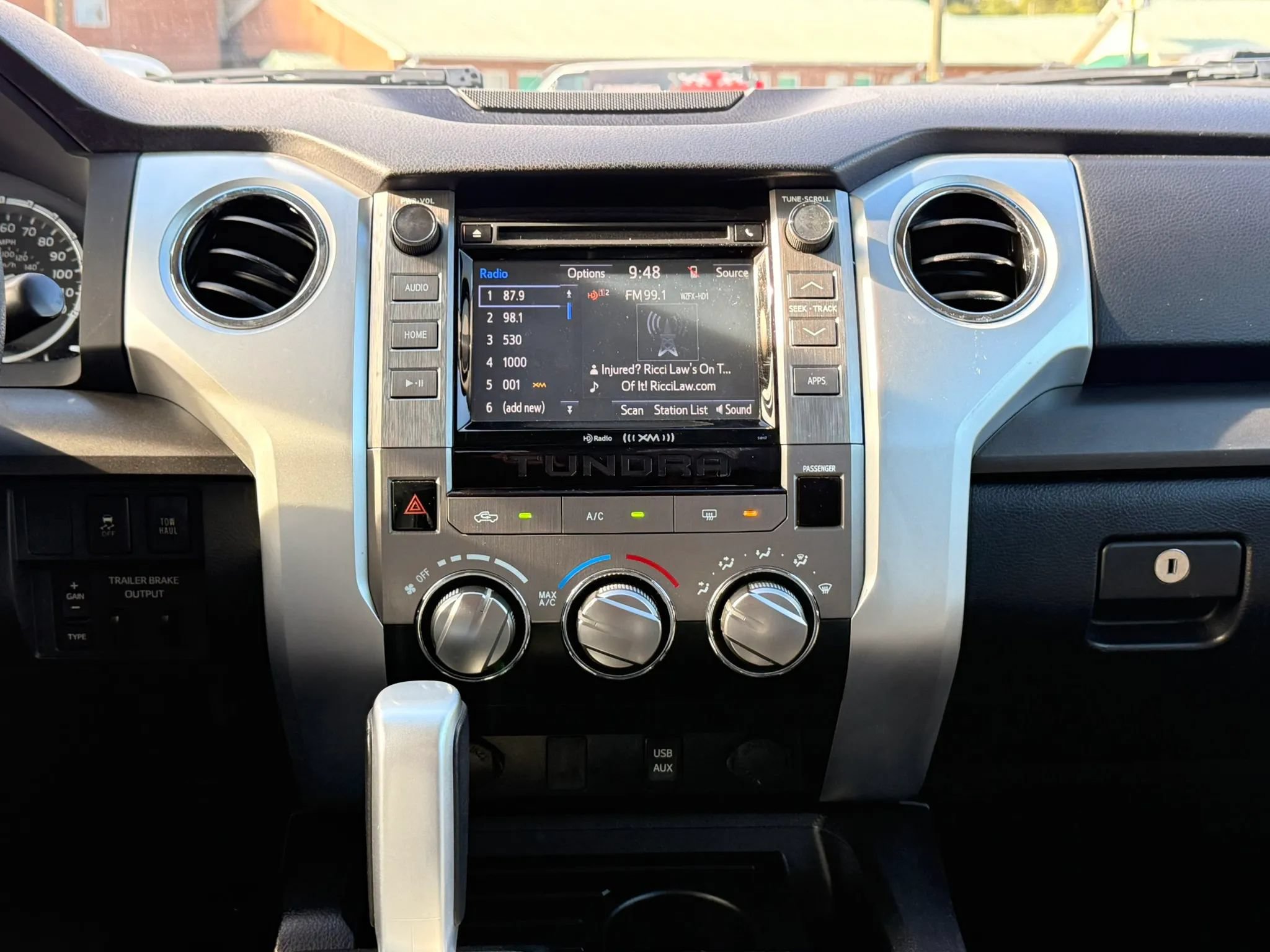 Used 2017 Toyota Tundra SR5 w/ SR5 Upgrade Package RWD image 22