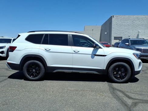 New 2026 Volkswagen Atlas Peak Edition AWD/4WD image 7