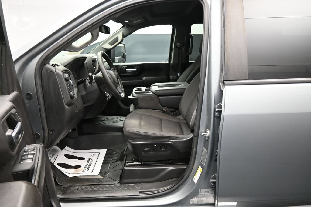 Used 2024 Chevrolet Silverado 2500 Custom w/ Custom Value Package AWD/4WD image 10