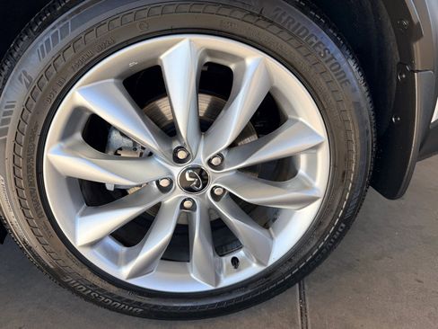 Used 2019 INFINITI QX50 Luxe w/ Navigation Package image 43