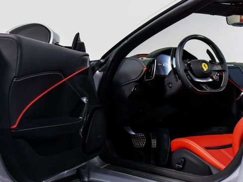 Certified 2025 Ferrari Roma Spider image 34