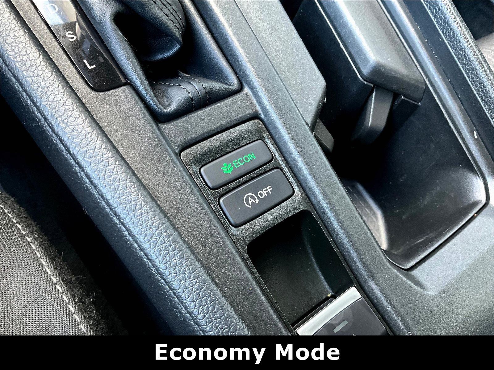 Used 2025 Honda Accord SE image 14