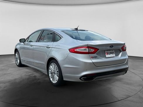 Used 2015 Ford Fusion SE w/ Equipment Group 202A FWD image 6