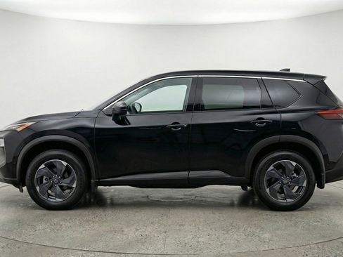 Used 2025 Nissan Rogue SV image 5