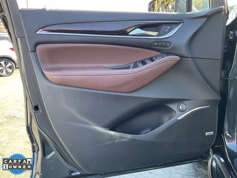 Used 2020 Buick Enclave Avenir w/ Avenir Technology Package image 24