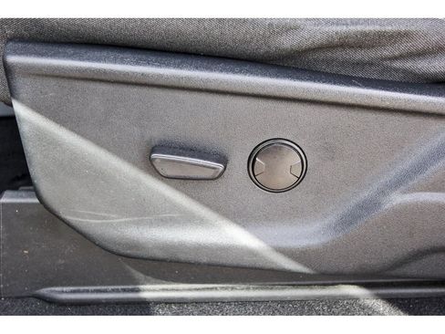 Used 2023 Ford F150 Lightning XLT AWD/4WD image 28
