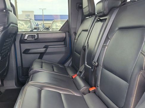 Certified 2025 Ford Bronco Badlands AWD/4WD image 15
