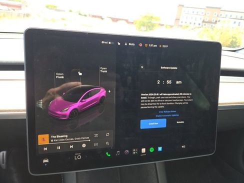 Used 2022 Tesla Model 3 Performance AWD/4WD image 7