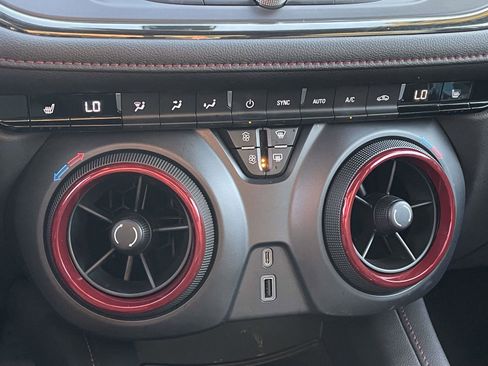 Used 2020 Chevrolet Blazer RS FWD image 28