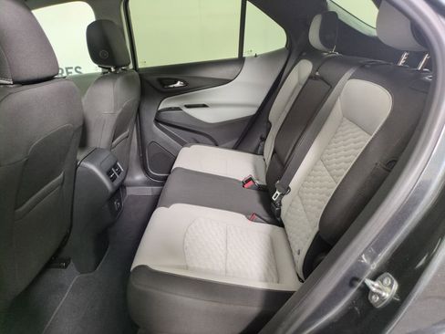 Used 2020 Chevrolet Equinox LS w/ LS Convenience Package image 25