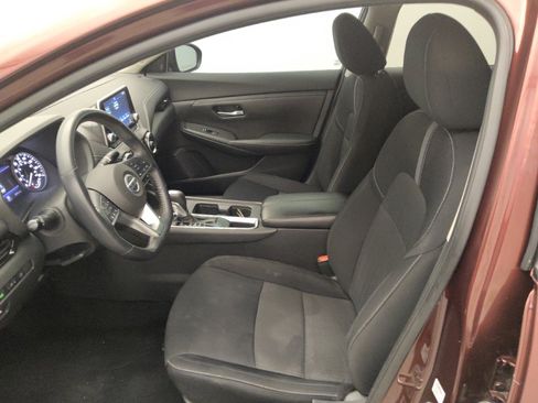 Used 2021 Nissan Sentra SV FWD image 17