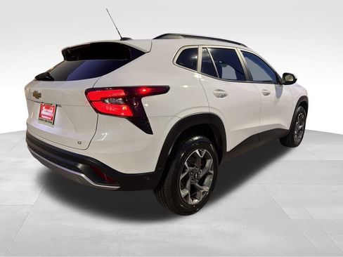 Used 2024 Chevrolet Trax LT image 5