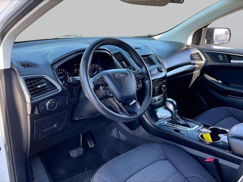 Used 2016 Ford Edge SE FWD image 16