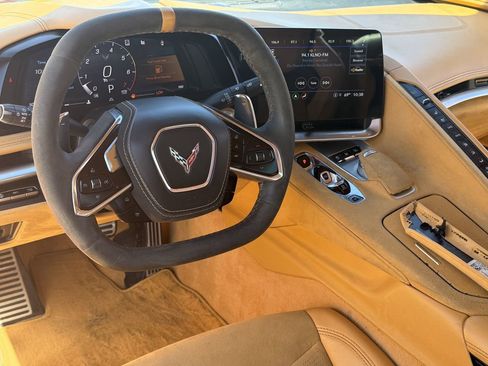 Used 2021 Chevrolet Corvette Stingray Premium Conv w/ Z51 Performance Package image 13