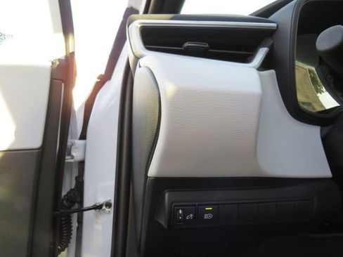 Certified 2026 Toyota Corolla SE image 32