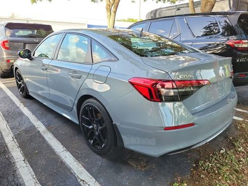Used 2024 Honda Civic Sport image 3
