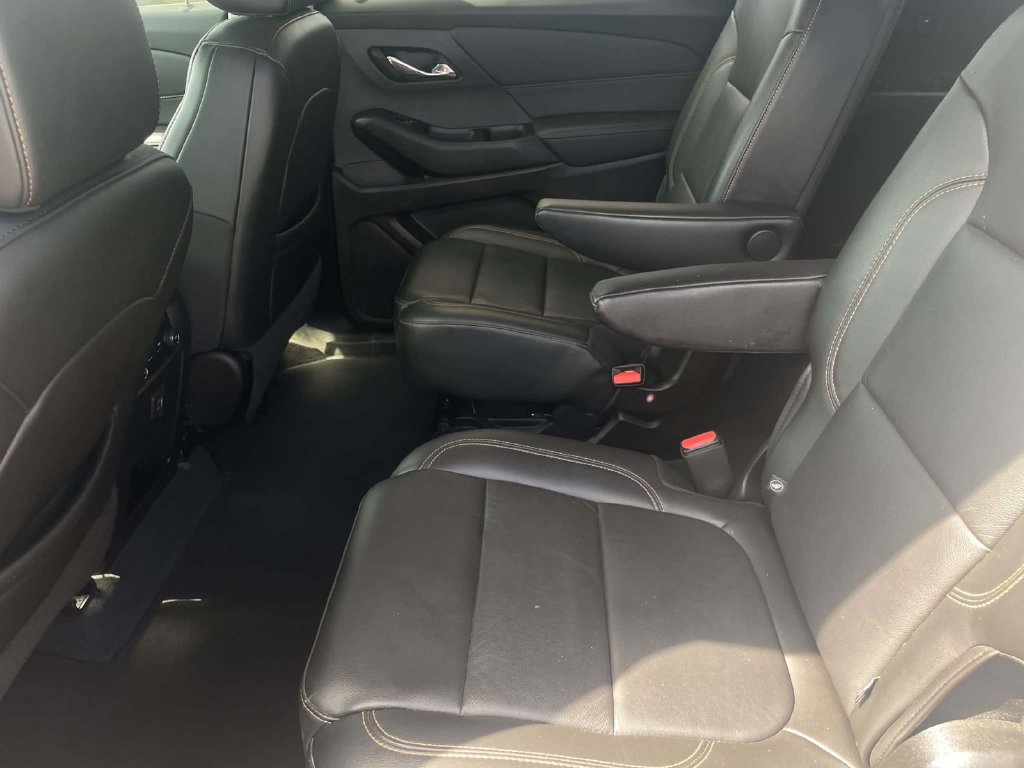 Used 2021 Chevrolet Traverse LT FWD image 27