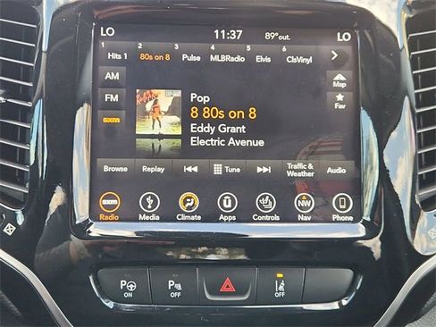 Used 2019 Jeep Cherokee Limited w/ Luxury Group image 13