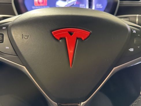 Used 2018 Tesla Model X P100D image 33