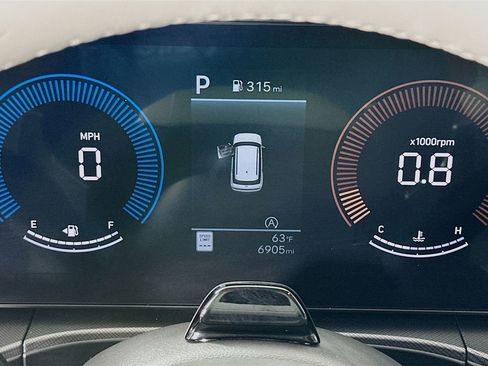 Certified 2025 Hyundai Santa Fe SEL image 12