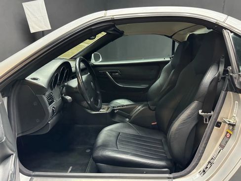 Used 2002 Mercedes-Benz SLK 32 AMG SLK 32 Roadster 2D image 21