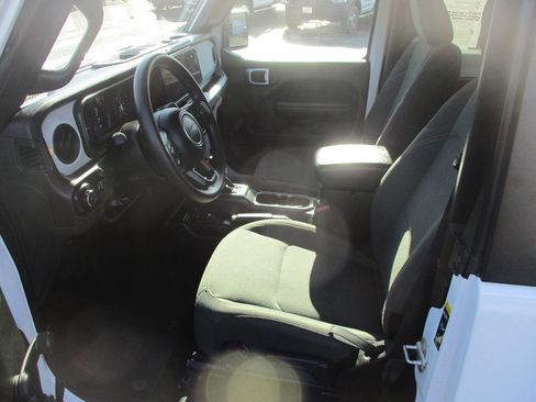 Used 2024 Jeep Wrangler Sport AWD/4WD image 13