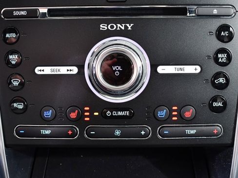 Used 2018 Ford Explorer Platinum image 30