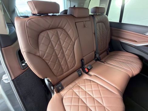 New 2026 BMW X7 xDrive40i image 29