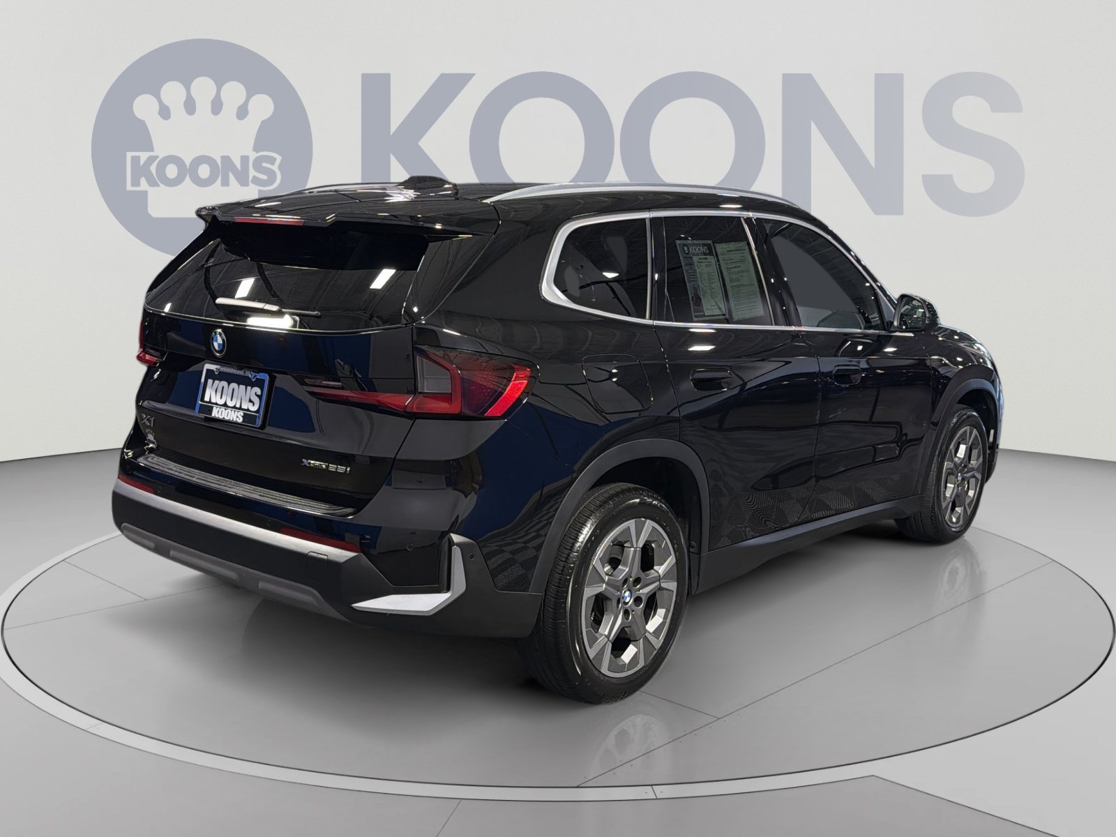 Used 2023 BMW X1 xDrive28i AWD/4WD image 7