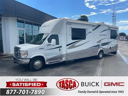 Used 2011 Ford E-450 and Econoline 450 Super Duty w/ Motorhome Prep Pkg RWD image 1