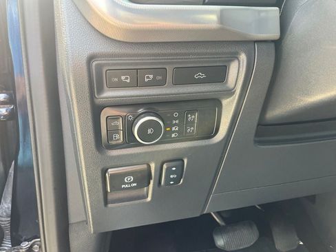 Used 2024 Ford F150 Lariat w/ Equipment Group 502A High AWD/4WD image 39