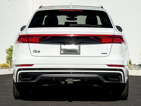 Used 2023 Audi Q8 Prestige AWD/4WD image 9