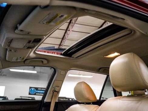 Used 2017 Subaru Outback 2.5i Limited image 5