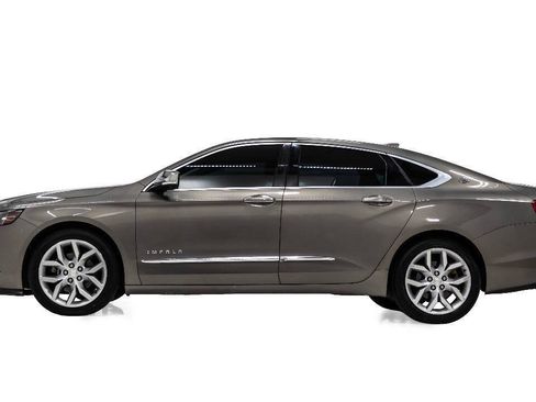 Used 2019 Chevrolet Impala Premier FWD image 6