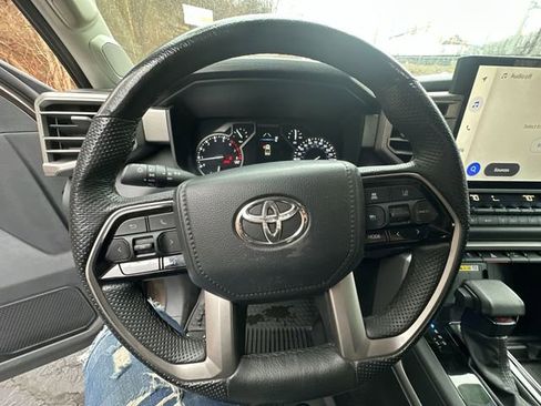 Used 2022 Toyota Tundra Limited image 13
