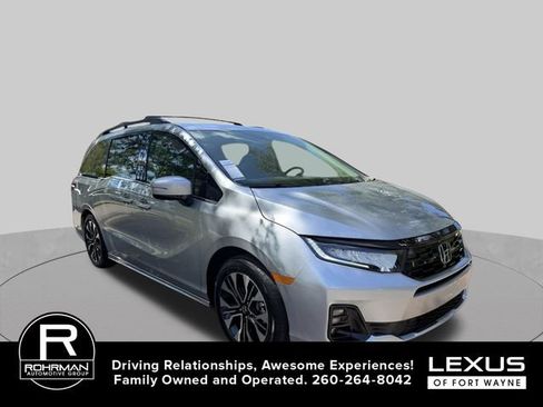 Used 2022 Honda Odyssey Elite image 6