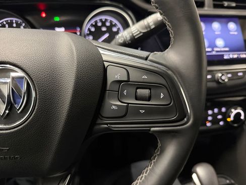Used 2023 Buick Encore GX Preferred w/ Cold Weather Comfort Package image 17