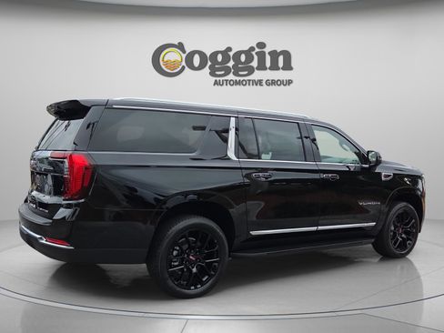 New 2026 GMC Yukon XL Elevation w/ Elevation Premium Package AWD/4WD image 5
