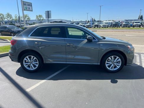 Used 2022 Audi Q3 2.0T Premium AWD/4WD image 14
