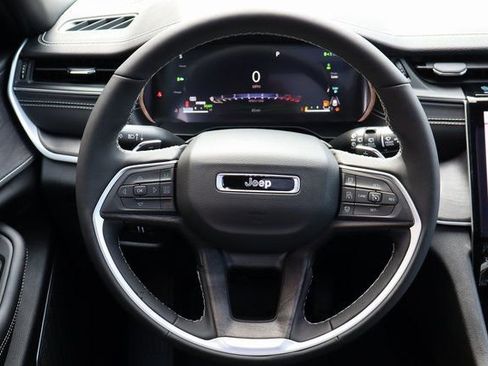 New 2025 Jeep Grand Cherokee Limited 4xe AWD/4WD image 13