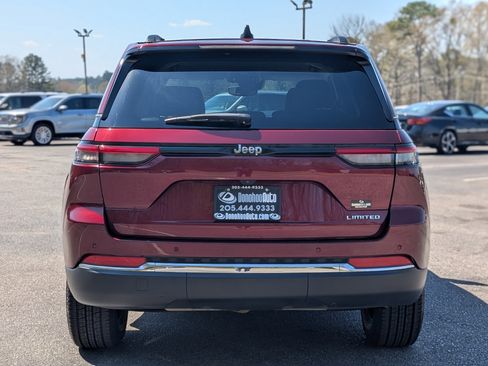 Used 2023 Jeep Grand Cherokee Limited image 8