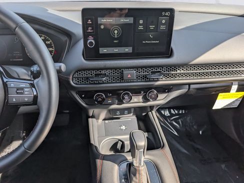 Certified 2026 Honda HR-V Sport image 17