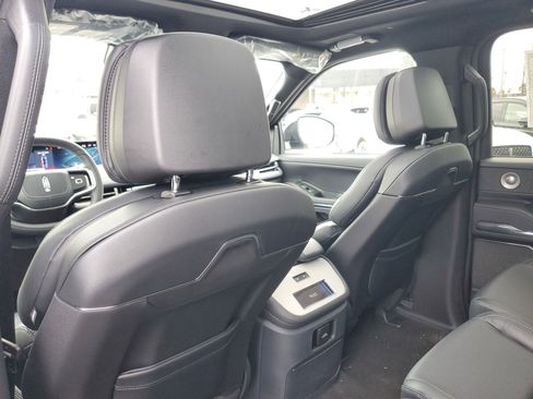 New 2025 Lincoln Navigator Reserve w/ Jet Appearance Package image 28