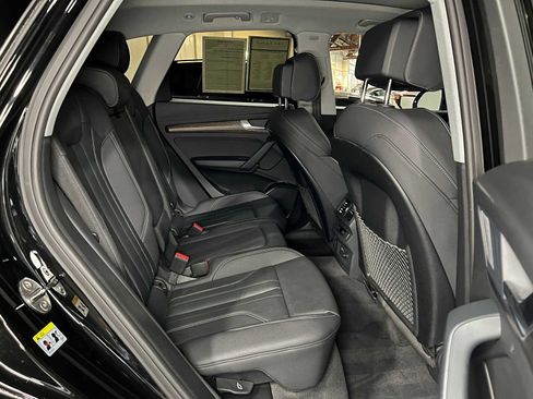 Used 2024 Audi Q5 e Premium w/ Convenience Package AWD/4WD image 13