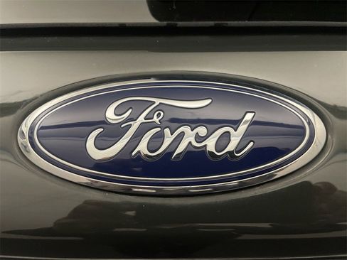 Used 2023 Ford Explorer Limited w/ Limited Technology Package image 26