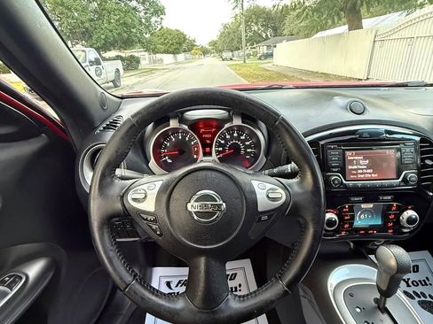 Used 2017 Nissan Juke SV image 9