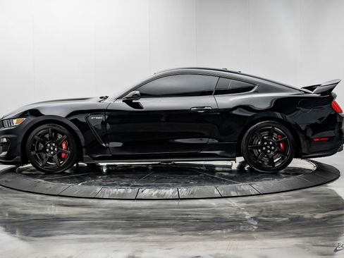 Used 2018 Ford Mustang Shelby GT350R w/ GT350R Equipment Group 920A RWD image 7