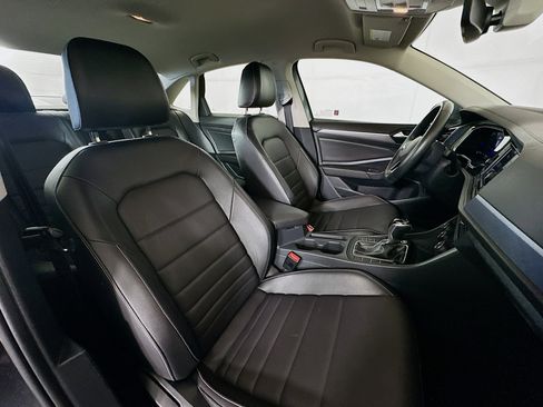 Used 2024 Volkswagen Jetta SE image 29