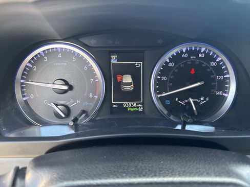 Used 2019 Toyota Highlander Limited image 33