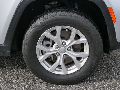 Used 2023 Jeep Grand Cherokee L Limited image 25